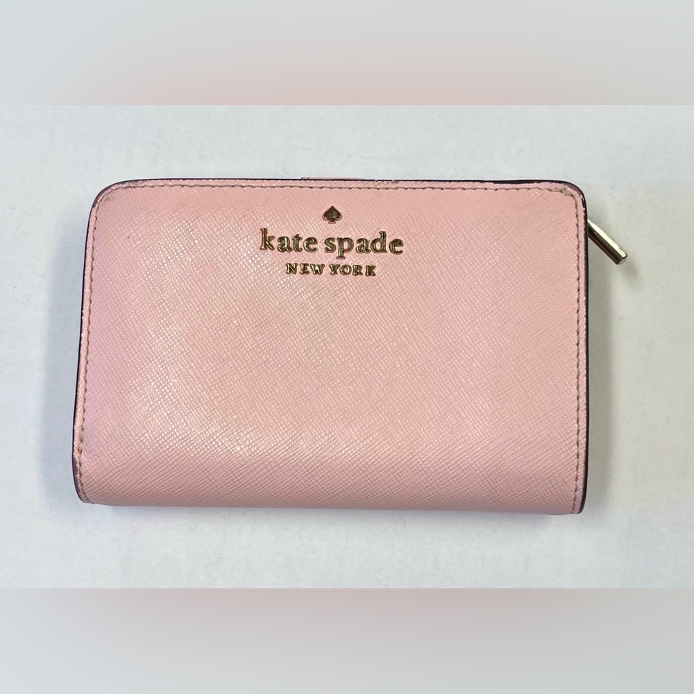 ♠️ Kate Spade Pink Wallet ♠️